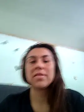 Snapshot of vanessa-titisM chatting on 05-01-26, 05:07 vanessa-titisM online show from 05-01-26, 05:07