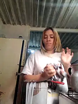 Snapshot of AngelitaSexyCam chatting on 09-21-25, 01:38 AngelitaSexyCam online show from 09-21-25, 01:38