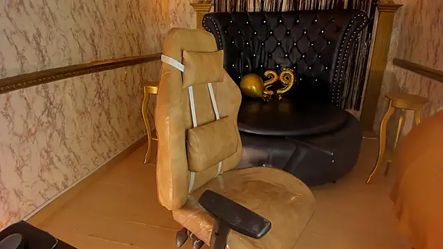 Helenstanford online show from 11-12-25, 07:51