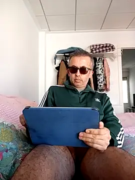 EmilioTaladdro online show from 03-24-26, 09:09