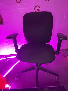 Snapshot of The_Lustful_Desire chatting on 10-10-25, 05:58 The Lustful Desire online show from 10-10-25, 05:58