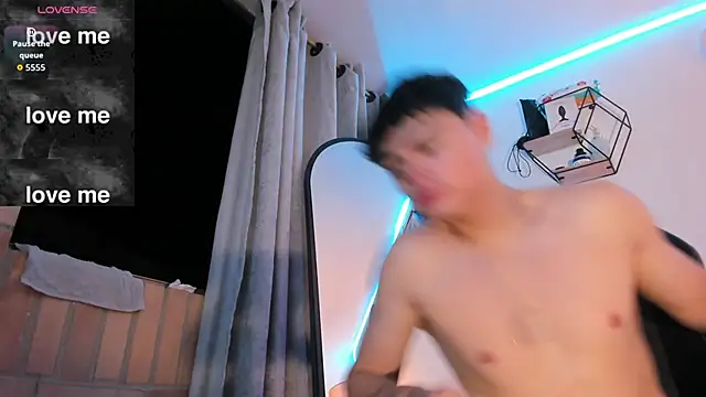 Snapshot of Im_Juaniito chatting on 09-15-25, 02:01 Im Juaniito online show from 09-15-25, 02:01