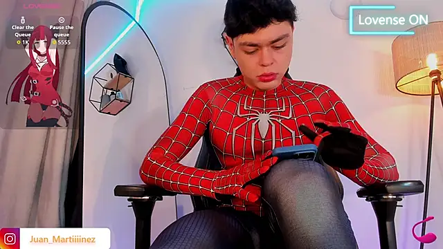 Snapshot of Im_Juaniito chatting on 10-19-25, 05:43 Im Juaniito online show from 10-19-25, 05:43