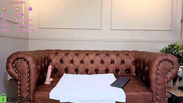 ArielBlossom    online show from 09-13-25, 11:21