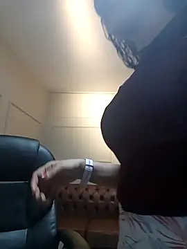 ArielBlossom    online show from 11-17-25, 11:03