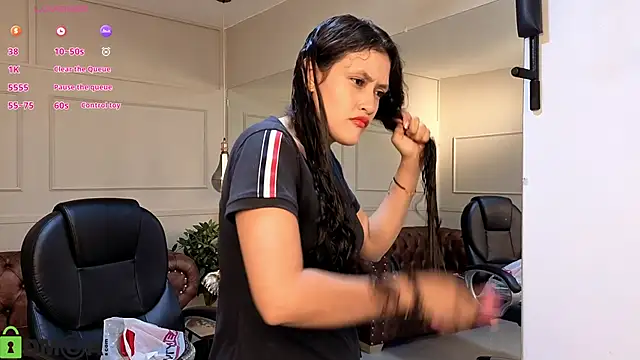 ArielBlossom    online show from 09-18-25, 11:24