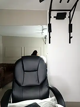 ArielBlossom    online show from 02-16-26, 07:45