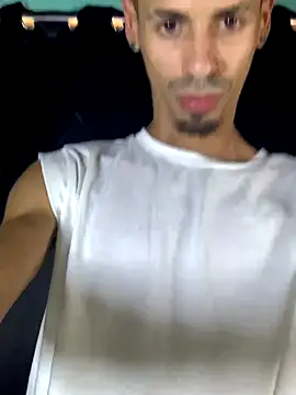 Snapshot of Alexx_1214 chatting on 10-07-25, 04:52 Alexx 1214 online show from 10-07-25, 04:52