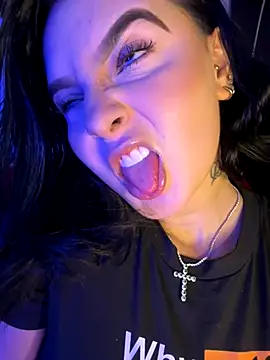 GabyMejiaa online show from 12-19-25, 12:03