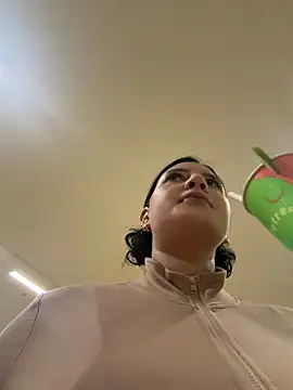 Snapshot of GabyMejiaa chatting on 05-15-26, 11:03 GabyMejiaa online show from 05-15-26, 11:03