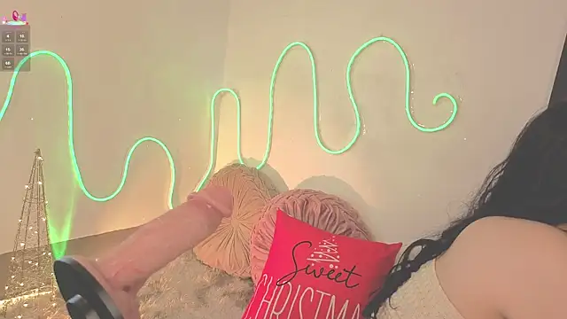 ashlynnlowe  online show from 12-14-25, 07:08