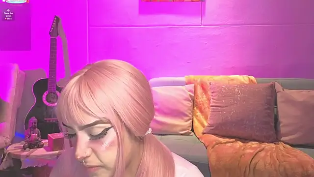 Snapshot of ashlynnlowe_ chatting on 09-29-25, 08:14 ashlynnlowe  online show from 09-29-25, 08:14