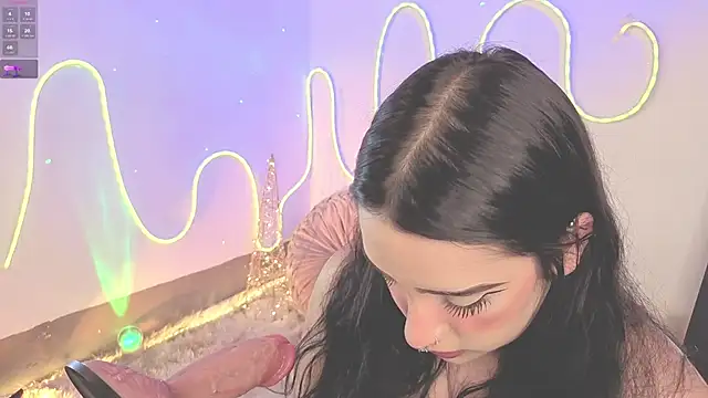 ashlynnlowe  online show from 12-03-25, 08:08