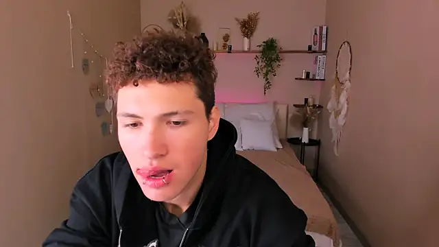 JonnyDarka online show from 10-21-25, 10:36