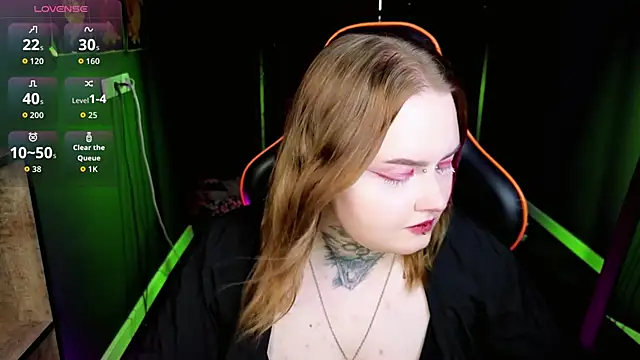 Alice Linger online show from 09-16-25, 03:13