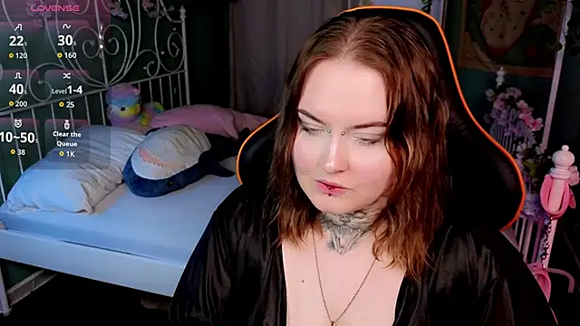 Alice Linger online show from 09-19-25, 01:59