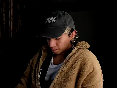 Snapshot of guynextdo0r chatting on 03-02-26, 04:35 guynextdo0r online show from 03-02-26, 04:35