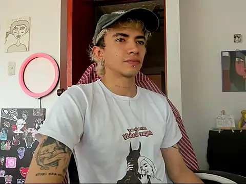 guynextdo0r online show from 10-05-25, 06:53