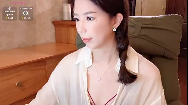 miss-lin online show from 04-15-26, 02:10