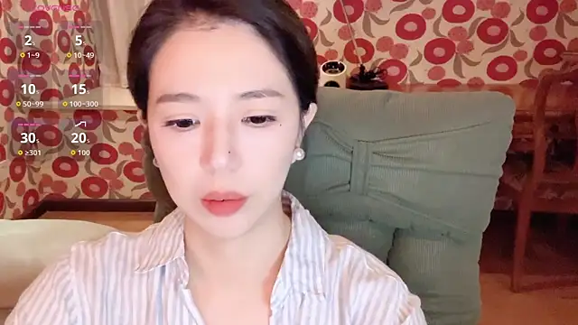miss-lin online show from 12-17-25, 02:11