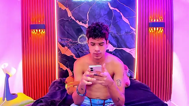 Lucky boys  X online show from 02-26-26, 11:54