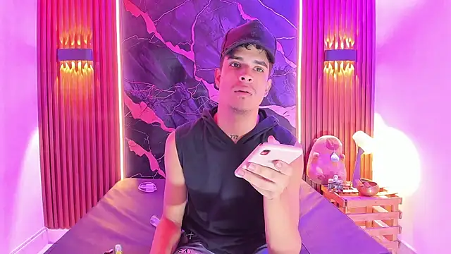 Lucky boys  X online show from 09-29-25, 11:49