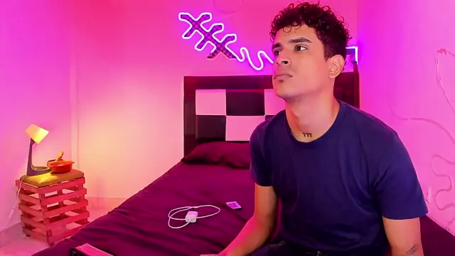 Lucky boys  X online show from 10-11-25, 11:55