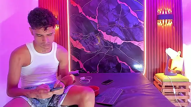 Lucky boys  X online show from 10-20-25, 12:06