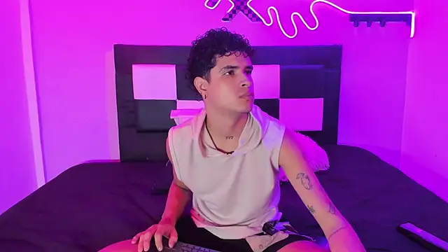 Lucky boys  X online show from 04-14-26, 01:38