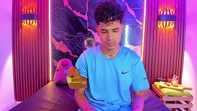 Lucky boys  X online show from 11-11-25, 12:55