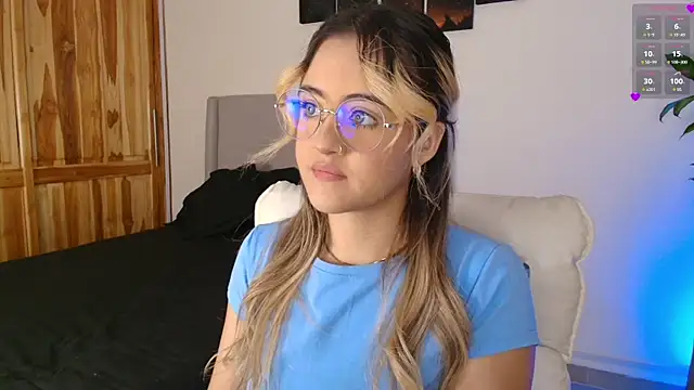 MaryMoon  online show from 12-17-25, 04:34