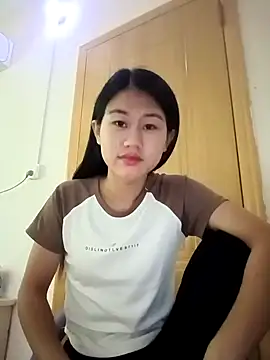 luy-xinh02 online show from 10-03-25, 02:48