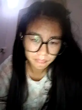 luy-xinh02 online show from 10-11-25, 05:36