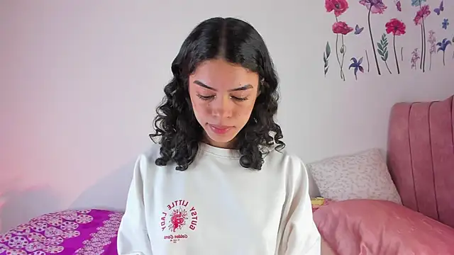 maddy parker   online show from 04-11-26, 11:41