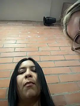 IrisDuvall online show from 04-22-26, 12:28