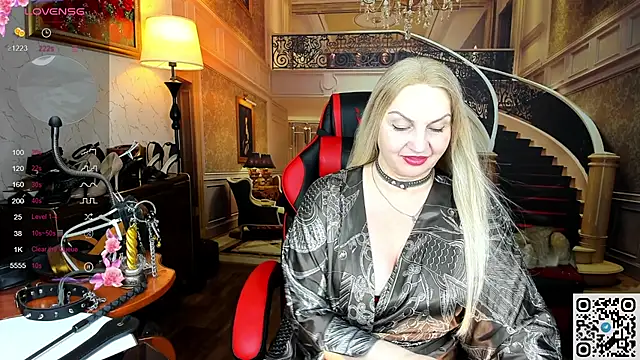 Snapshot of Nina_Devillle chatting on 04-23-26, 07:59 Nina Devillle online show from 04-23-26, 07:59