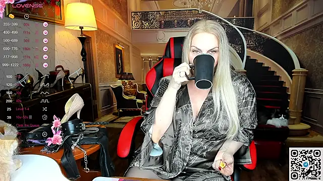 Nina Devillle online show from 03-03-26, 08:38