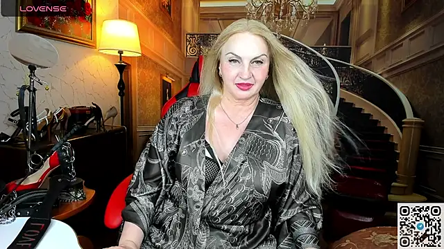 Snapshot of Nina_Devillle chatting on 07-26-26, 03:30 Nina Devillle online show from 07-26-26, 03:30