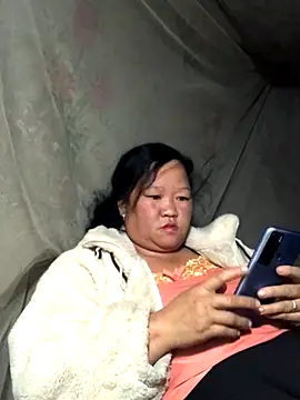 riso-00 online show from 11-28-25, 03:34