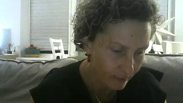 Sylira online show from 07-18-26, 12:19