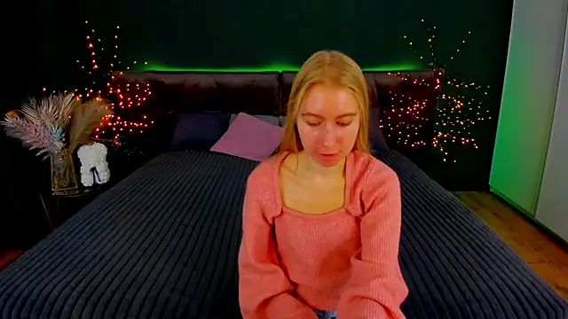 Alina Blonde online show from 10-18-25, 05:42