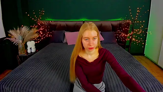 Alina Blonde online show from 11-06-25, 06:50