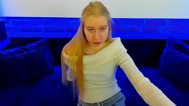 Alina Blonde online show from 11-05-25, 06:38