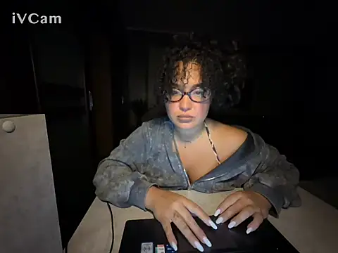 Snapshot of Aveliia chatting on 07-26-26, 08:38 Aveliia online show from 07-26-26, 08:38