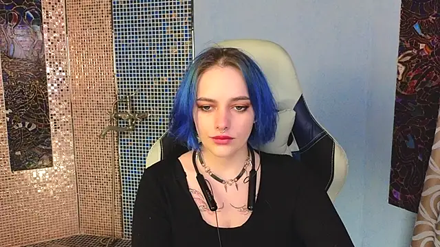 Eniferi online show from 10-28-25, 02:38