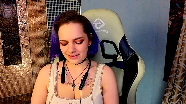 Eniferi online show from 11-30-25, 01:01