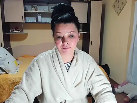 Snapshot of Soffy_Skye chatting on 02-11-26, 05:07 Soffy Skye online show from 02-11-26, 05:07