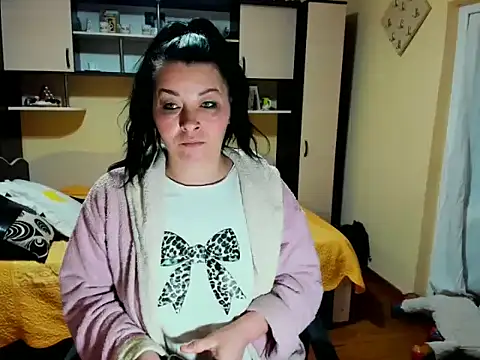 Snapshot of Soffy_Skye chatting on 02-23-26, 04:58 Soffy Skye online show from 02-23-26, 04:58