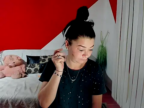Soffy Skye online show from 09-26-25, 03:35