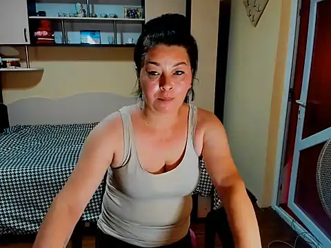 Snapshot of Soffy_Skye chatting on 07-20-26, 05:59 Soffy Skye online show from 07-20-26, 05:59